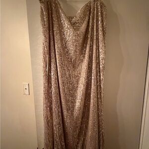 Old Navy Gold Sequin Party Skirt